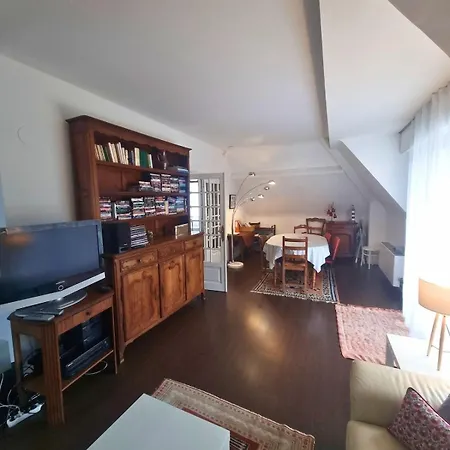 Familial, Lumineux, 200m شقة