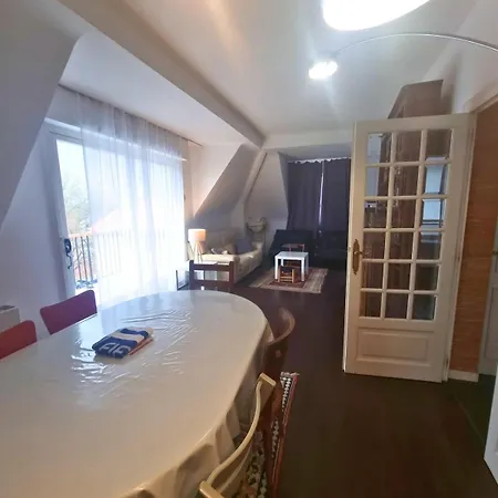 شقة Familial, Lumineux, 200m لو بولين